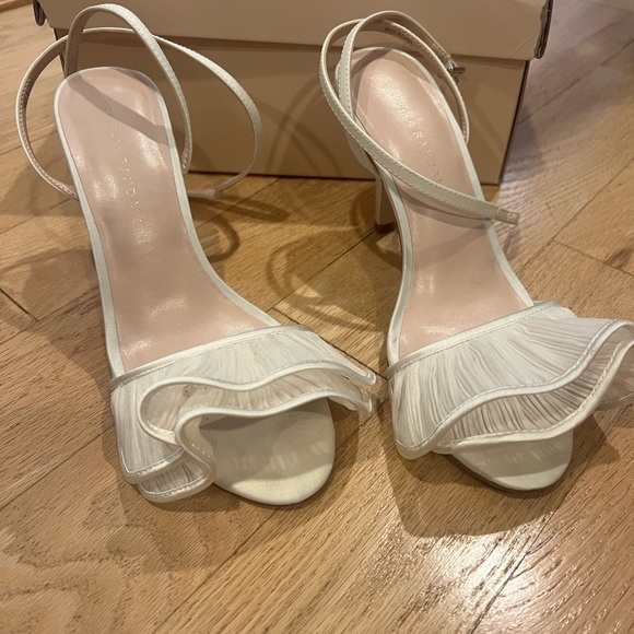 Loeffler Randall Pearl Estella Ruffle Heeled Sandal Sz 7 - Picture 7 of 11